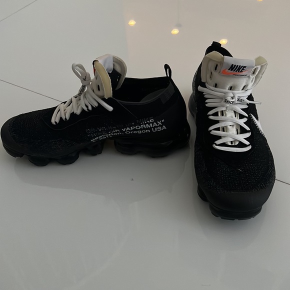 2017 off-White x Air VaporMax ‘The Ten’ size 9 - Picture 3 of 11